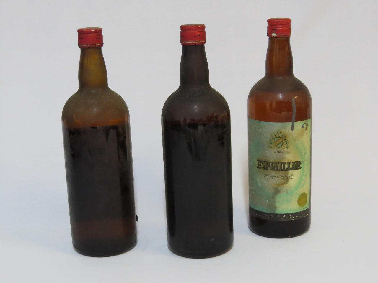 Lote: 85 - Lote: 85 - Botellas de 