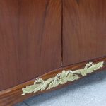 Lote: 132 - Lote: 132 - Mueble Regencia