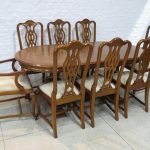 Lote: 125 - Lote: 125 - Juego de comedor