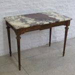 Lote: 39 - Lote: 39 - Mesa de sala Luis XVI