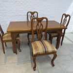 Lote: 89 - Lote: 89 - Mesa de comedor