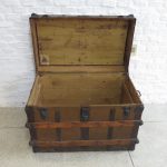 Lote: 72 - Lote: 72 - Baul antiguo