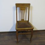 Lote: 42 - Lote: 42 - Silla de roble