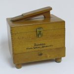 Lote: 68 - Lote: 68 - Antiguo botinero lustrador