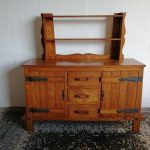 Lote: 51 - Lote: 51 - Aparador rustico en paraiso