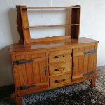 Lote: 51 - Lote: 51 - Aparador rustico en paraiso