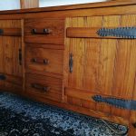 Lote: 51 - Lote: 51 - Aparador rustico en paraiso