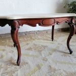 Lote: 37 - Lote: 37 - Mesa de sala Victoriana