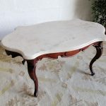 Lote: 37 - Lote: 37 - Mesa de sala Victoriana