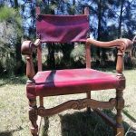Lote: 77 - Lote: 77 - Par de sitiales Tudor