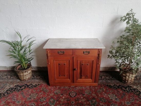 Lote: 100 - Lote: 100 - Mueble bajo en cedro