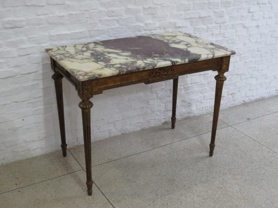 Lote: 69 - Lote: 69 - Mesa de sala Luis XVI