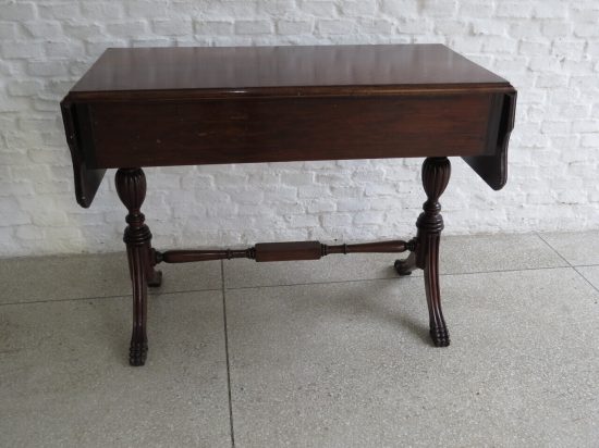 Lote: 67 - Lote: 67 - Mesa de sala Danesa