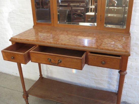Lote: 64 - Lote: 64 - Toilette en roble