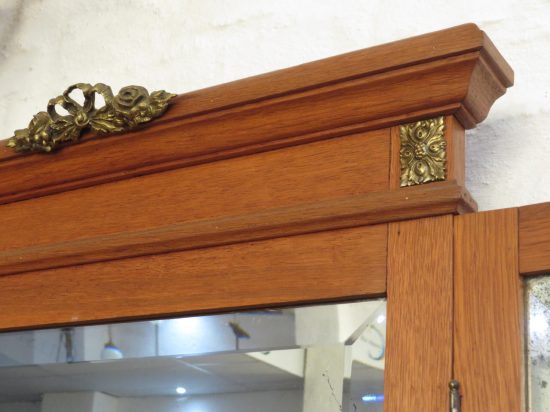 Lote: 64 - Lote: 64 - Toilette en roble