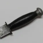 Lote: 157 - Lote: 157 - Cuchillo militar