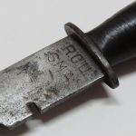 Lote: 157 - Lote: 157 - Cuchillo militar