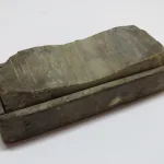 Lote: 164 - Lote: 164 - Cuchilla y piedra