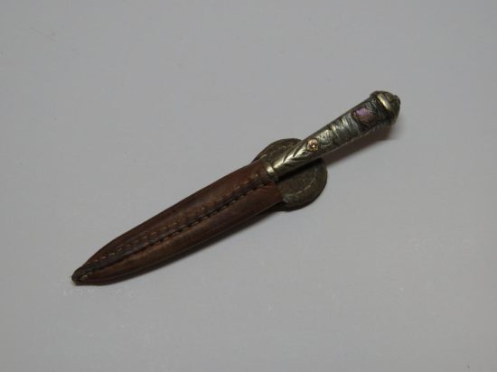 Lote: 165 - Lote: 165 - Cuchillo verijero