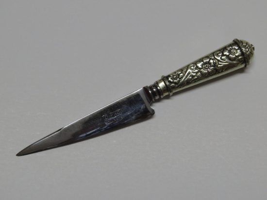 Lote: 172 - Lote: 172 - Cuchillo verijero