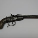 Lote: 225 - Lote: 225 - Pistola antigua