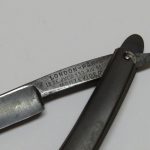 Lote: 128 - Lote: 128 - Navaja de barbero