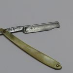Lote: 130 - Lote: 130 - Navaja de barbero