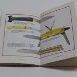 Lote: 125 - Lote: 125 - Libro y navaja