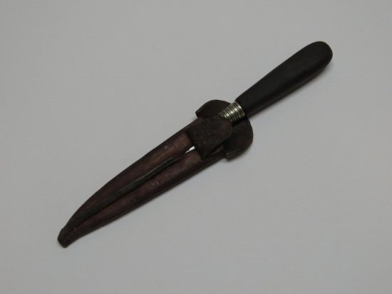 Lote: 158 - Lote: 158 - Cuchillo