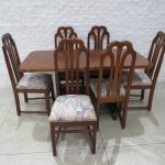 Lote: 137 - Lote: 137 - Juego de comedor
