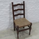 Lote: 73 - Lote: 73 - Silla con asiento en totora
