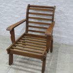Lote: 74 - Lote: 74 - Sillón en madera