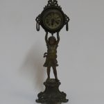 Lote: 110 - Lote: 110 - Reloj de mesa