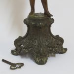 Lote: 110 - Lote: 110 - Reloj de mesa