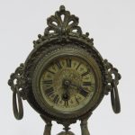 Lote: 110 - Lote: 110 - Reloj de mesa