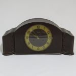 Lote: 111 - Lote: 111 - Reloj de mesa