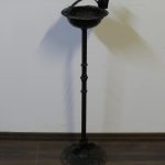 Lote: 108 - Lote: 108 - Cenicero de pie