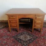 Lote: 68 - Lote: 68 - Escritorio en roble