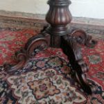 Lote: 61 - Lote: 61 - Mesa de sala Victoriana