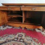 Lote: 146 - Lote: 146 - Mueble aparador Ingles