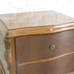 Lote: 91 - Lote: 91 - Cama y mesa de noche francesa
