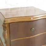 Lote: 91 - Lote: 91 - Cama y mesa de noche francesa