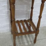 Lote: 45 - Lote: 45 - Mesita auxiliar