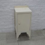 Lote: 43 - Lote: 43 - Mesa de luz
