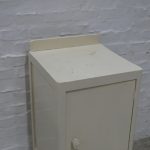 Lote: 43 - Lote: 43 - Mesa de luz