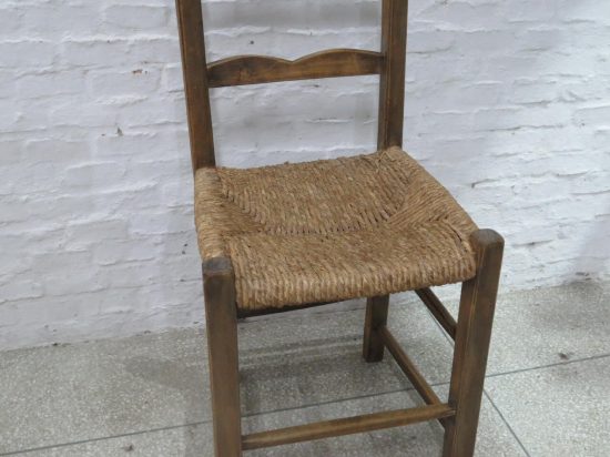 Lote: 62 - Lote: 62 - Silla con asiento totora