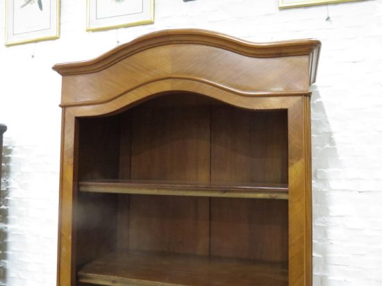 Lote: 83 - Lote: 83 - Mueble tipo ropería