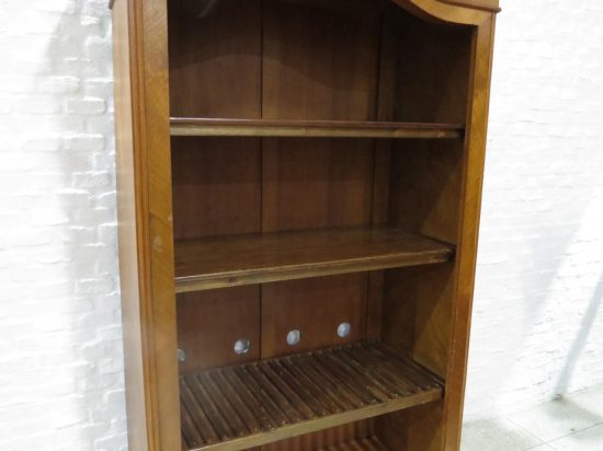 Lote: 83 - Lote: 83 - Mueble tipo ropería