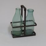 Lote: 15 - Lote: 15 - Soporte con botellas de leche