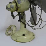 Lote: 17 - Lote: 17 - Ventilador antiguo